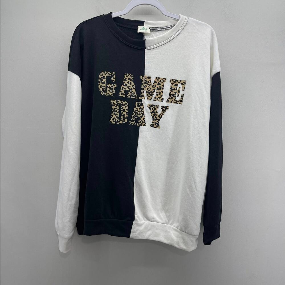 Blue Buttercup Game Day‎ Graphic Sweatshirt Womens Large White Black Leopard